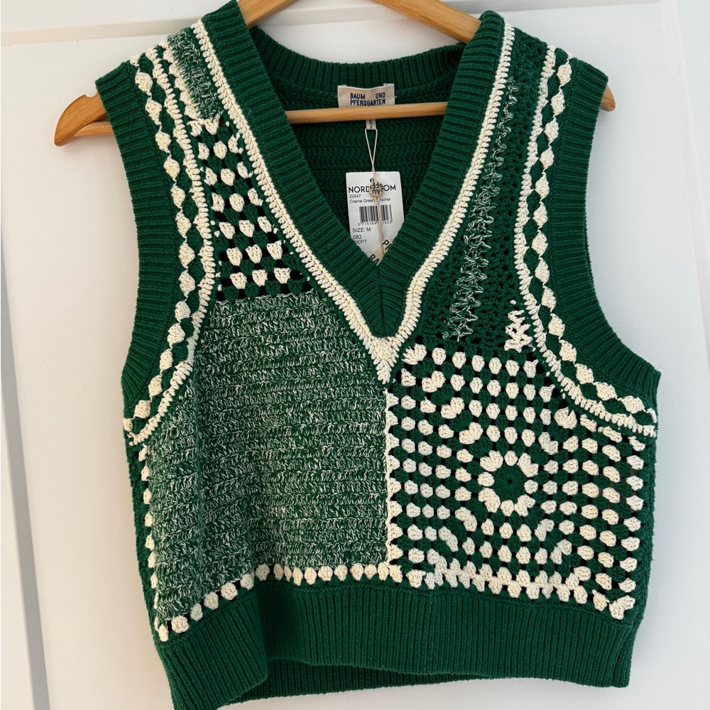 Cropped crochet vest